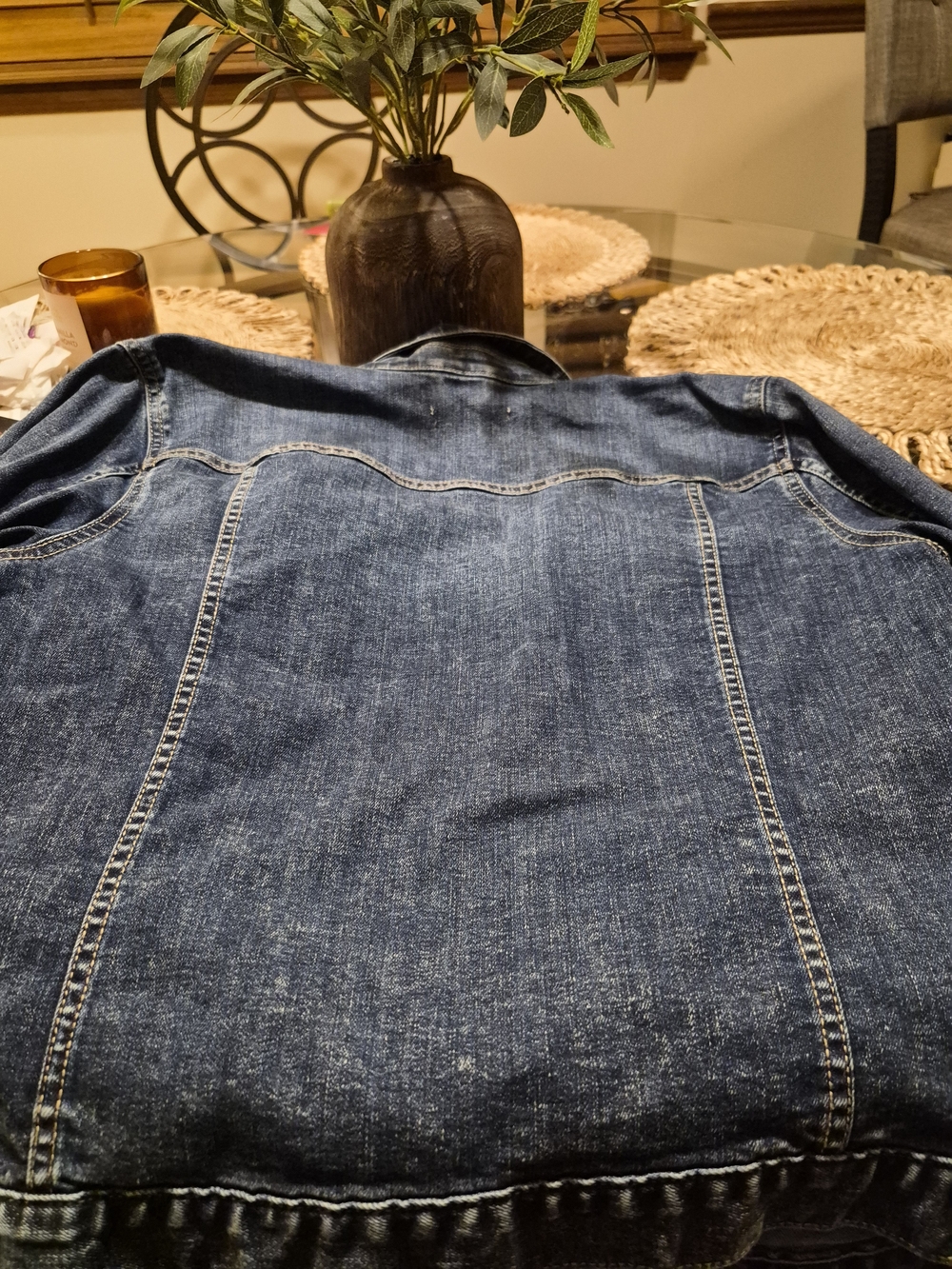 Liz Claiborne Denim Jacket - Picture 5 of 5